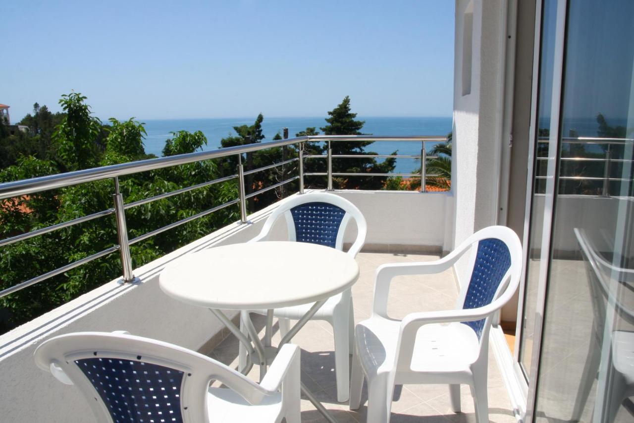 Apartments Antonela Sveti Stefan Oda fotoğraf